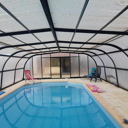 Maison A La Campagne Avec Piscine Flayat Exterior foto