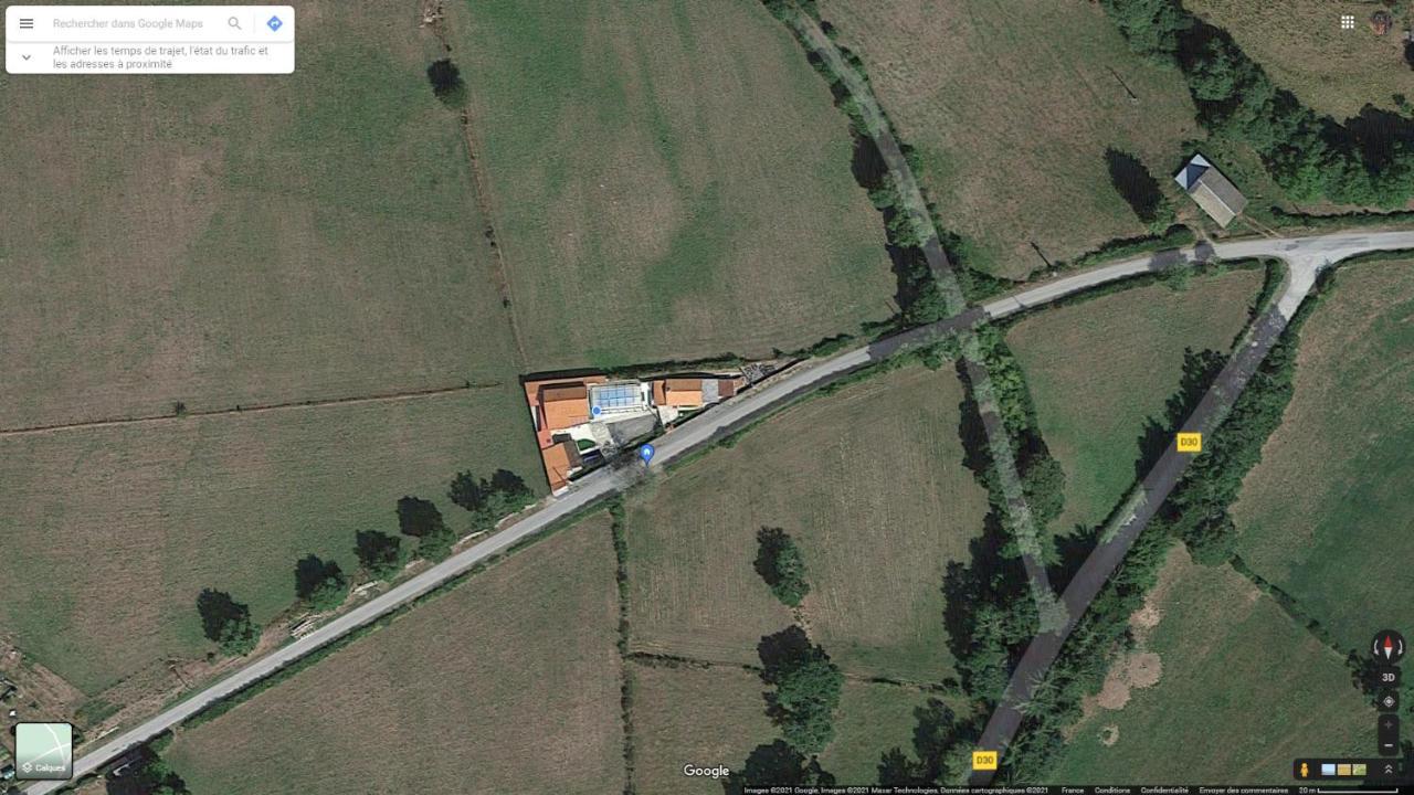 Maison A La Campagne Avec Piscine Flayat Exterior foto